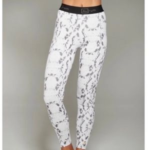 Aurum snake print leggings